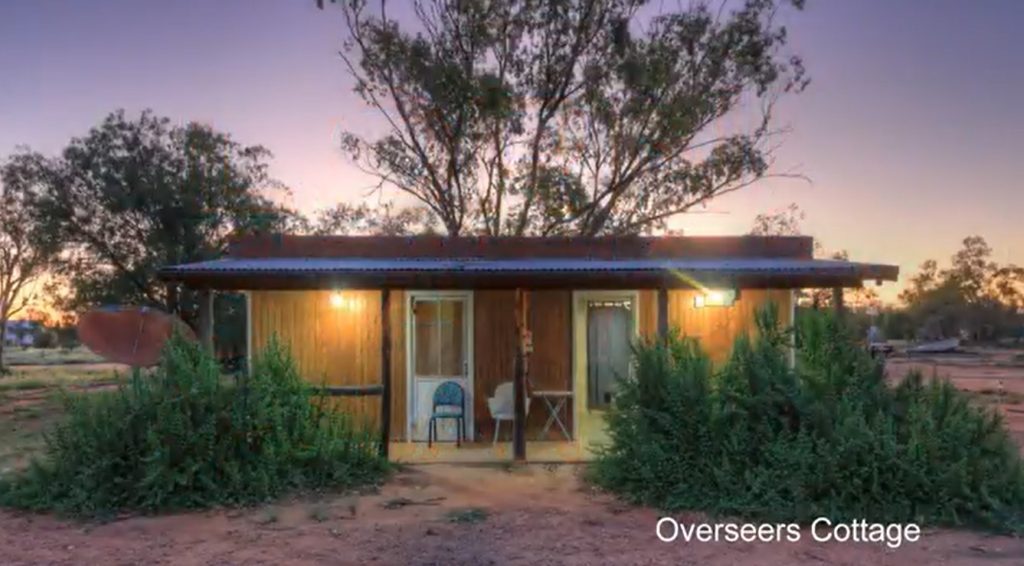 Lornestation Overseers cottage outside